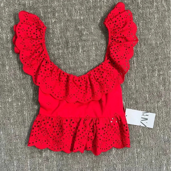 NWT Zara Openwork Embroidered Top Red Eyelet Ruffle Small - Picture 3 of 8